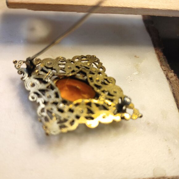 Antique Victorian Brass Filigree Brooch Yellow Orange Amber Colored Glass - Picture 15 of 16